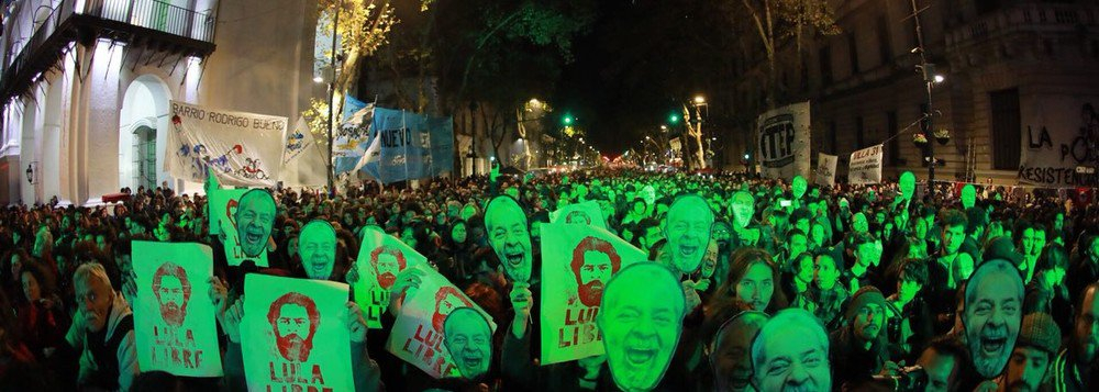 Cobertura Colaborativa Lula Festiva