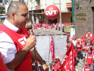 Vagner aponta que agenda para o Brasil deve ser discutida com os trabalhadores (Foto: Roberto Parizotti)