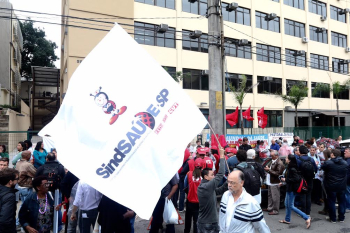 Sindsaúde-SP denuncia abandono da rede estadual. Foto de Roberto Parizotti