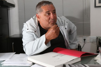 Ele foi patrulhado em função do livro por, segundo ele, medíocres