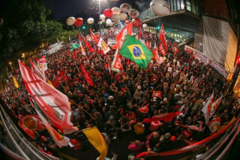 Mais de 100 mil. Foto de Paulo Pinto/AgênciaPT/Fotos Públicas
