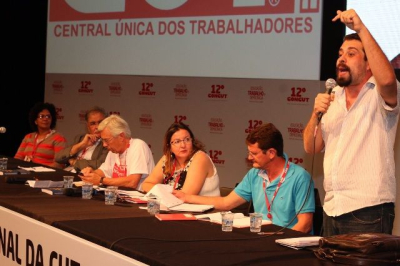Boulos, do MTST, critica setores de esquerda que acreditam poder se aproveitar da onda anti-PT. Vão se afogar, diz ele, defendendo responsabilidade. Foto de Roberto Parizotti