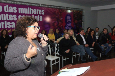 Para Junéia, impeachment é violência contra mulheres (Foto: Roberto Parizotti)