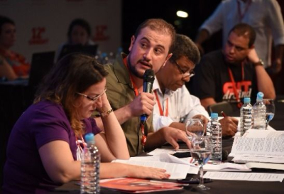 Rosane Bertotti e Daniel Gaio comandam votação de propostas do Caderno de Subsídios. Foto de Lidyane Ponciano