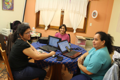Liz Torres, Marta Almada e Cristina Coronel, do Serpaj