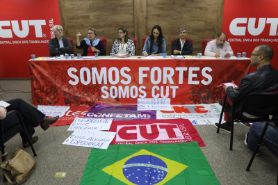 Da esquerda pra direita: João Antônio Felício, Amanda Vilatoro, Sandra Regina Garcia, Sueli Veiga, Quintino Severo e Antônio Almerico