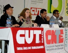 Zezinho (Ã  esquerda) durante atividade da CNTE