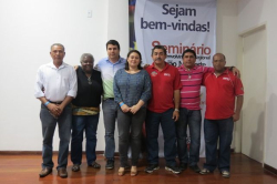 A partir da esquerda, Paulo (PB), Adriana (MA), Veras (PE), Joana (CE), Josenilton (BA), Jonaci (RN) e representante da CUT-PI