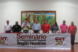 Carlos Veras (mic.), Sergio Nobre e representantes das CUTs PB, MA, BA, CE e RN