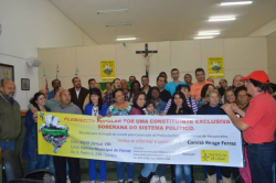 A tradicional foto durante debate em Ferraz