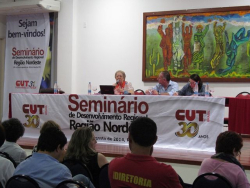 TÃ¢nia Bacelar (mic.), Sergio Nobre e Joana Almeida (CUT-CE)