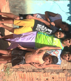 Laisa com os filhos, em Nova MarabÃ¡