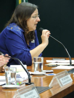 Rosane Bertotti, secretÃ¡ria nacional de ComunicaÃ§Ã£o da CUT e coordenadora do FNDC