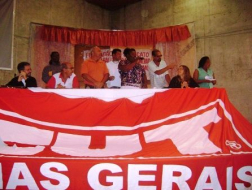 Assembleia aprova filiaÃ§Ã£o Ã  CUT