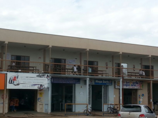 Em Uberaba, aulas acontecem em estrutura improvisada