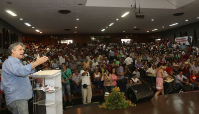 Filho do ex-presidente JoÃ£o Goulart alertou: propostas de reformas que fizeram com que militares resolvessem dar o golpe ainda estÃ£o pendentes no paÃ­s (Foto: Roberto Parizotti)