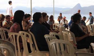PÃºblico acompanha debate na Tenda da CUT