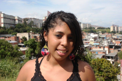Juventude exibe orgulhosa sua identidade com o processo bolivariano