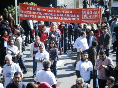 MobilizaÃ§Ã£o unificou bancÃ¡rios, metalÃºrgicos, quÃ­micos e petroleiros