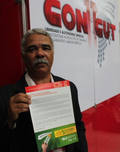LeÃ£o aponta que qualidade da educaÃ§Ã£o e, consequentemente, da qualificaÃ§Ã£o do trabalhador depende do aumento do investimento