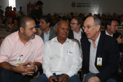 Vagner Freitas, presidente da CUT; Adi Lima, presidente da CUT-SP e Rui FalcÃ£o, presidente do PT