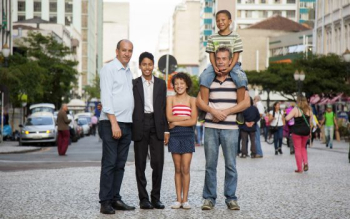 Toni Reis e seu David e seus filhos.  Foto: Rafael Danielewicz