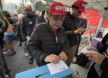 Na reta final, Plebiscito Popular convoca o povo a votar pelo fim da escala 6x1