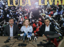 'Tememos pela vida de Lula e a de muitos outros', diz Gleisi