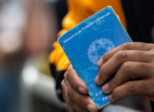 Desemprego no Brasil recua para 7,9% em julho, menor nível desde 2014