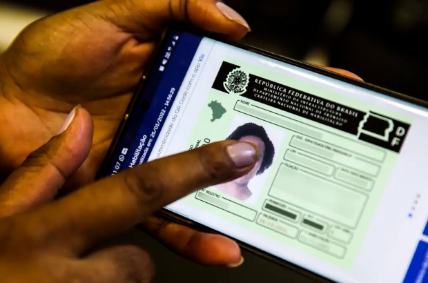 Lei que cria CNH gratuita para população de baixa renda é sancionada