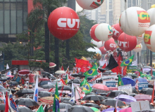 100 mil exigem mudança nos rumos da política, mas sem golpe
