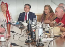 CUT e centrais entregam pauta ao Congresso após marcha em Brasília