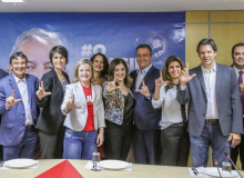 Haddad critica parcialidade da mídia e da Justiça e defende candidatura de Lula