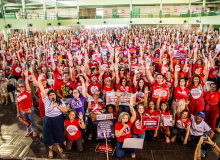 Professores municipais de Recife decretam greve nesta terça-feira (6)