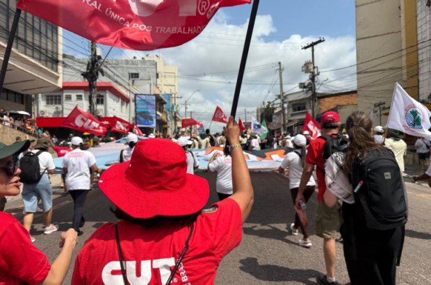 COP30: CUT integrou marcha em Belém que reuniu milhares por justiça climática