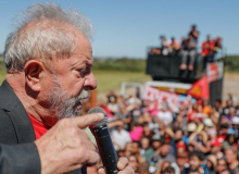Gleisi denuncia ameaça contra caravana de Lula