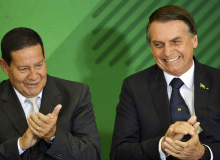 Funcionários do BB estão indignados com nomeação de filho de Mourão
