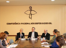 Bispos católicos repelem desrespeito a direitos conquistados