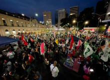 Resistência, justiça e democracia ecoam na marcha de abertura dos fóruns no RS