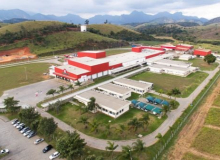 Justiça determina que frigorífico pare com jornadas de trabalho ilegais no ES