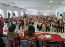 Professores da rede estadual de Sergipe aprovam greve por tempo indeterminado