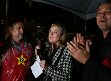 Estou tranquilo, mas indignado, diz Lula em carta enviada aos acampados