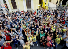 Motoristas de SP aprovam 'estado de greve’. Metroviários discutem paralisação