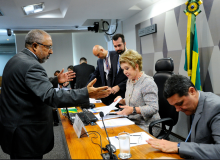 Mesmo desmoralizado, Senado avança com Reforma Trabalhista
