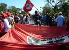Em Mato Grosso do Sul, marcha até a capital
