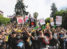 Trabalhadores da CEEE, em greve há 23 dias, recebem apoio da CUT-RS