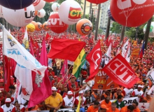 Ato contra reforma une trabalhadores e estudantes, nesta sexta (12), em Brasília