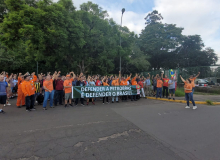 Ato dos petroleiros do RS pressiona contra privatizações no Sistema Petrobras