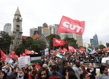 Marchas em defesa da Palestina tomam São Paulo e várias cidades ao redor do mundo