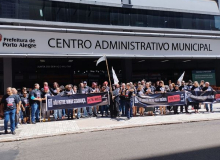 Bancários de Porto Alegre cobram veto a projeto que traz risco de morte nos bancos